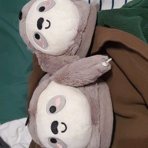 SMOKO USB Sloth Footwarmer Slippers